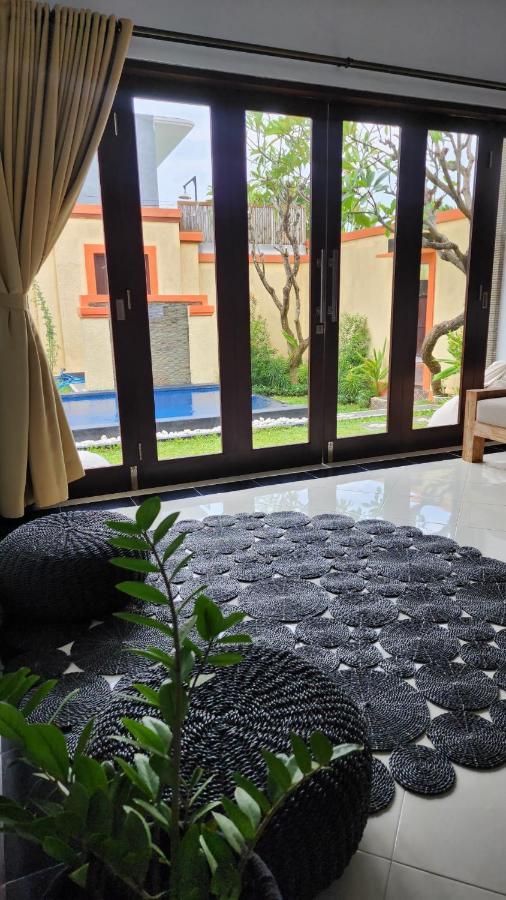 Villa Danielle Seminyak Esterno foto