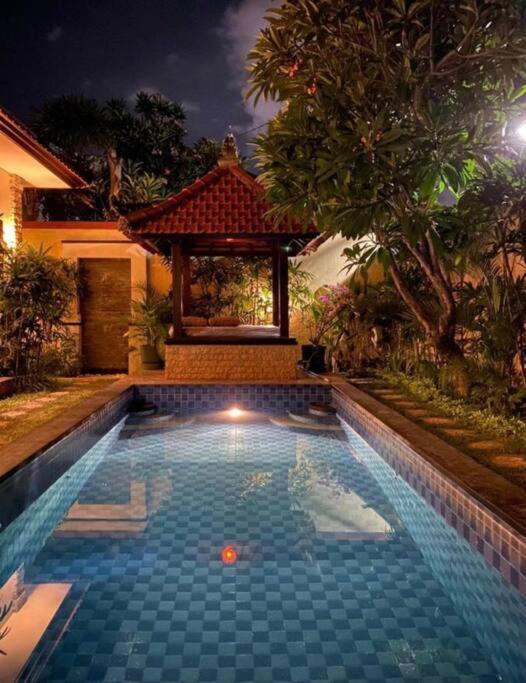 Villa Danielle Seminyak Esterno foto