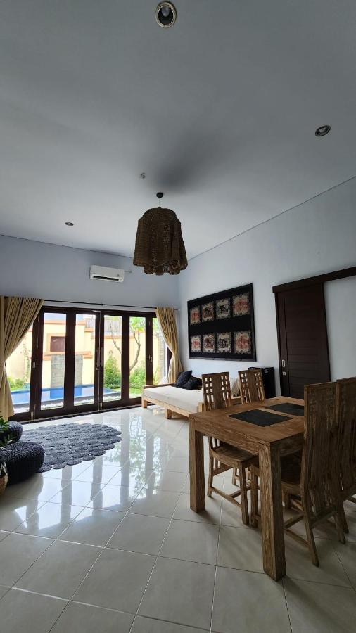 Villa Danielle Seminyak Esterno foto