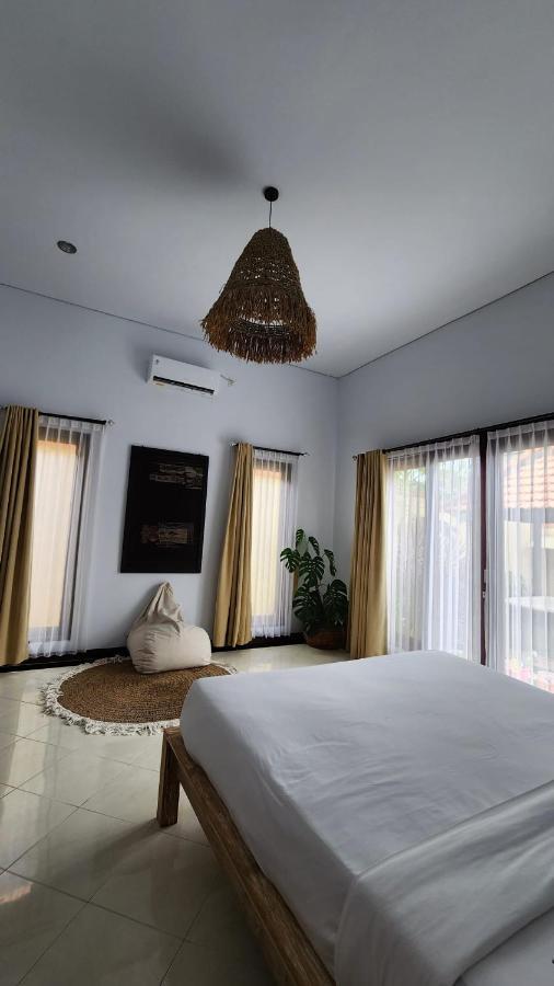 Villa Danielle Seminyak Esterno foto