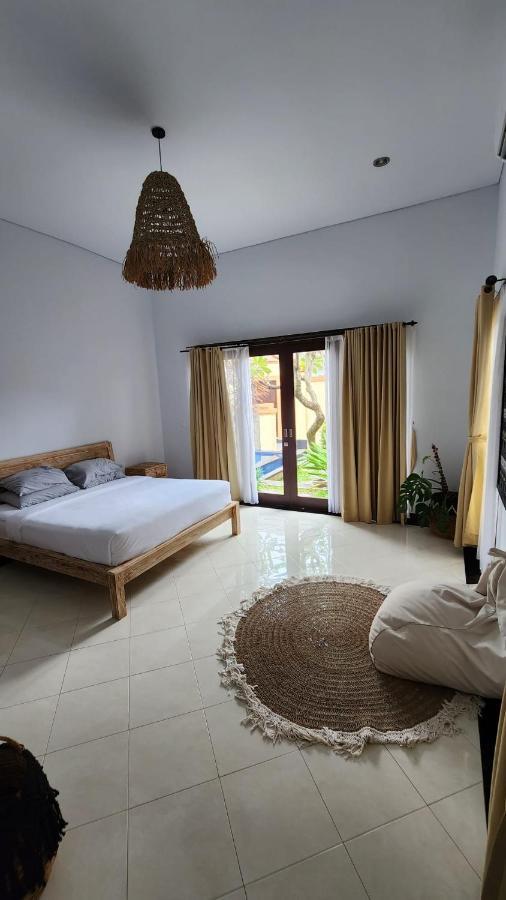 Villa Danielle Seminyak Esterno foto